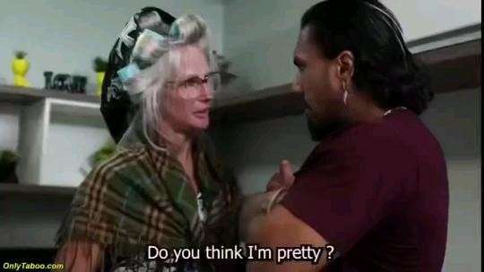 淫荡的骚逼老外操逼#射精#老奶奶也偷#老奶奶说爽#骚逼#挑逗#性交